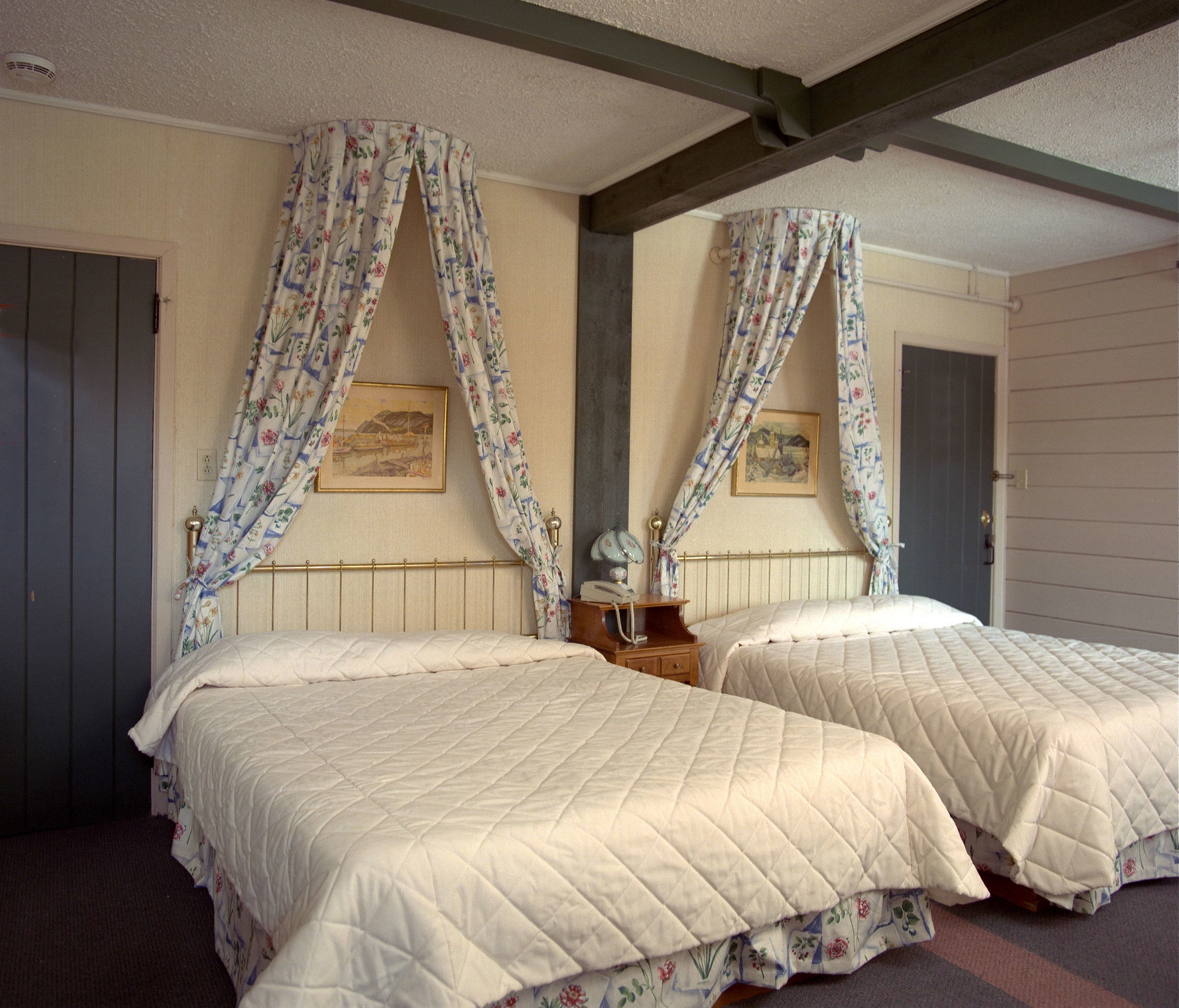 Auberge Alpine Inn Sainte-Adele Luaran gambar