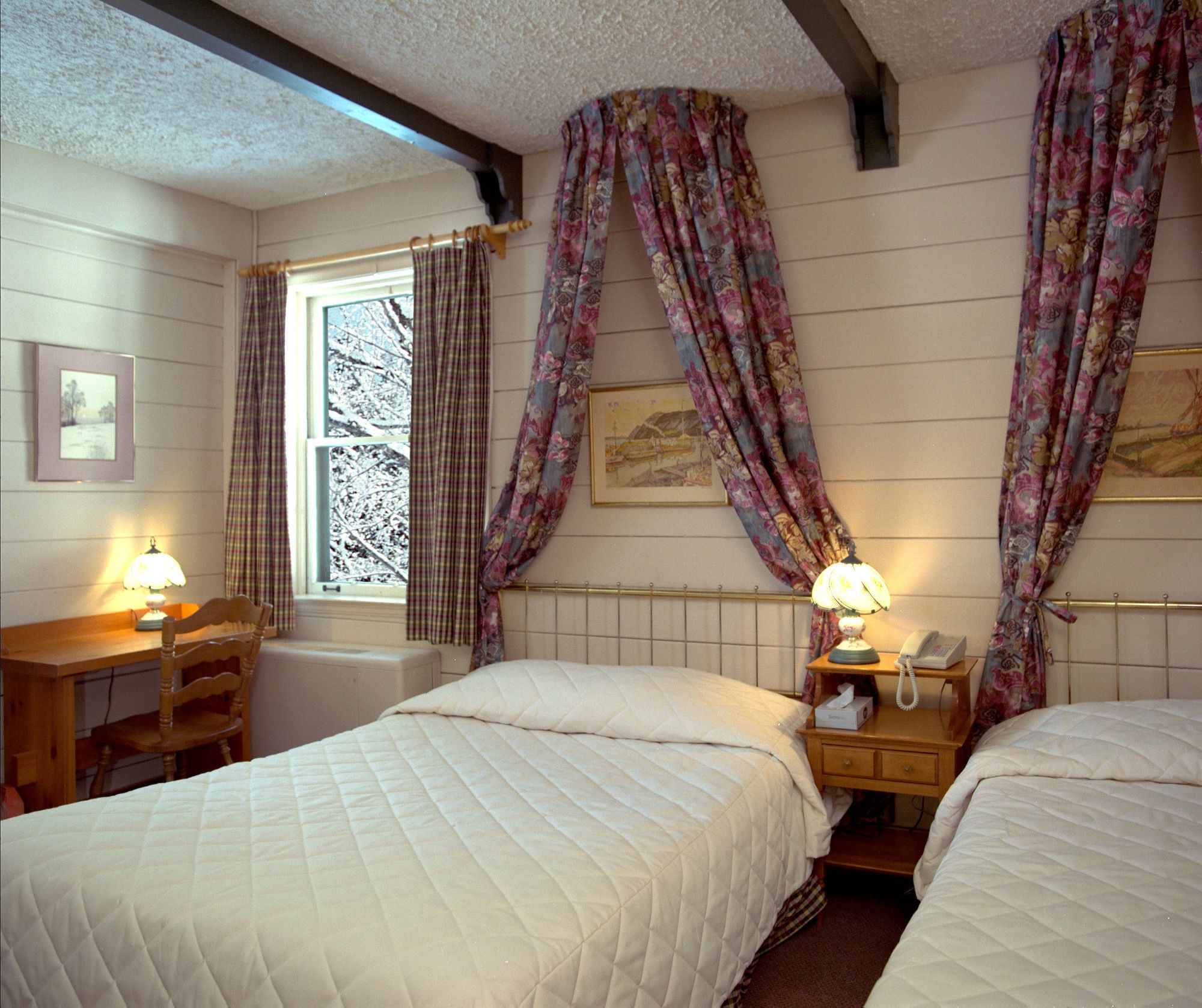 Auberge Alpine Inn Sainte-Adele Luaran gambar