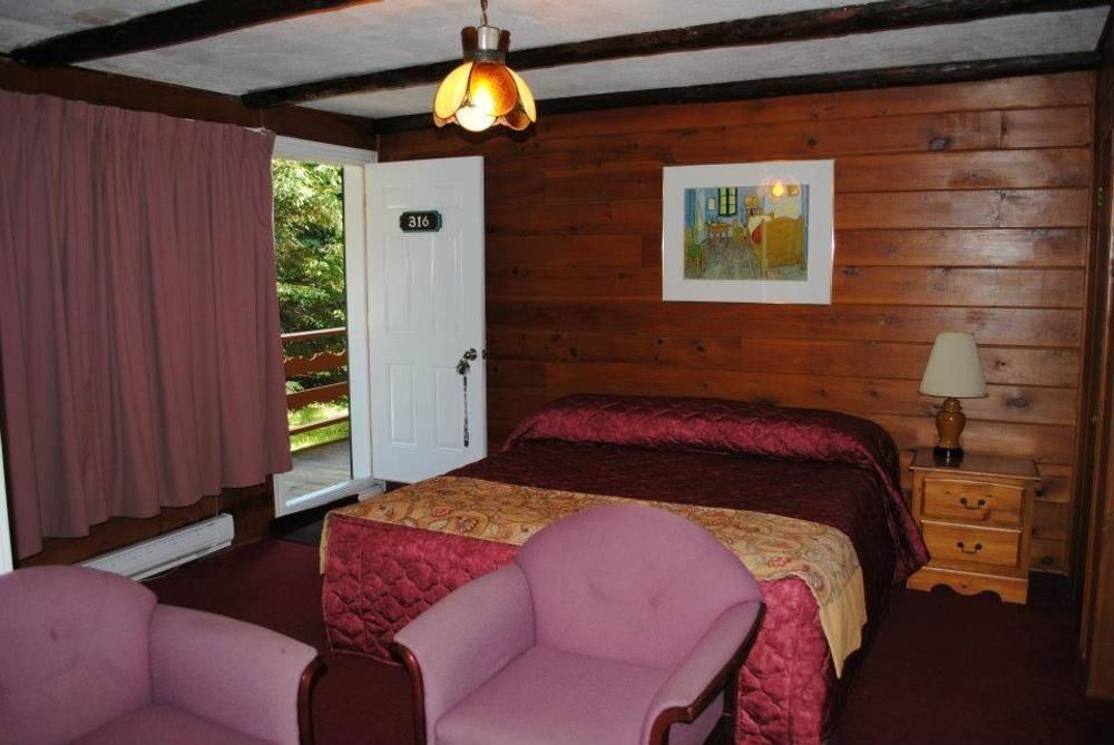 Auberge Alpine Inn Sainte-Adele Luaran gambar