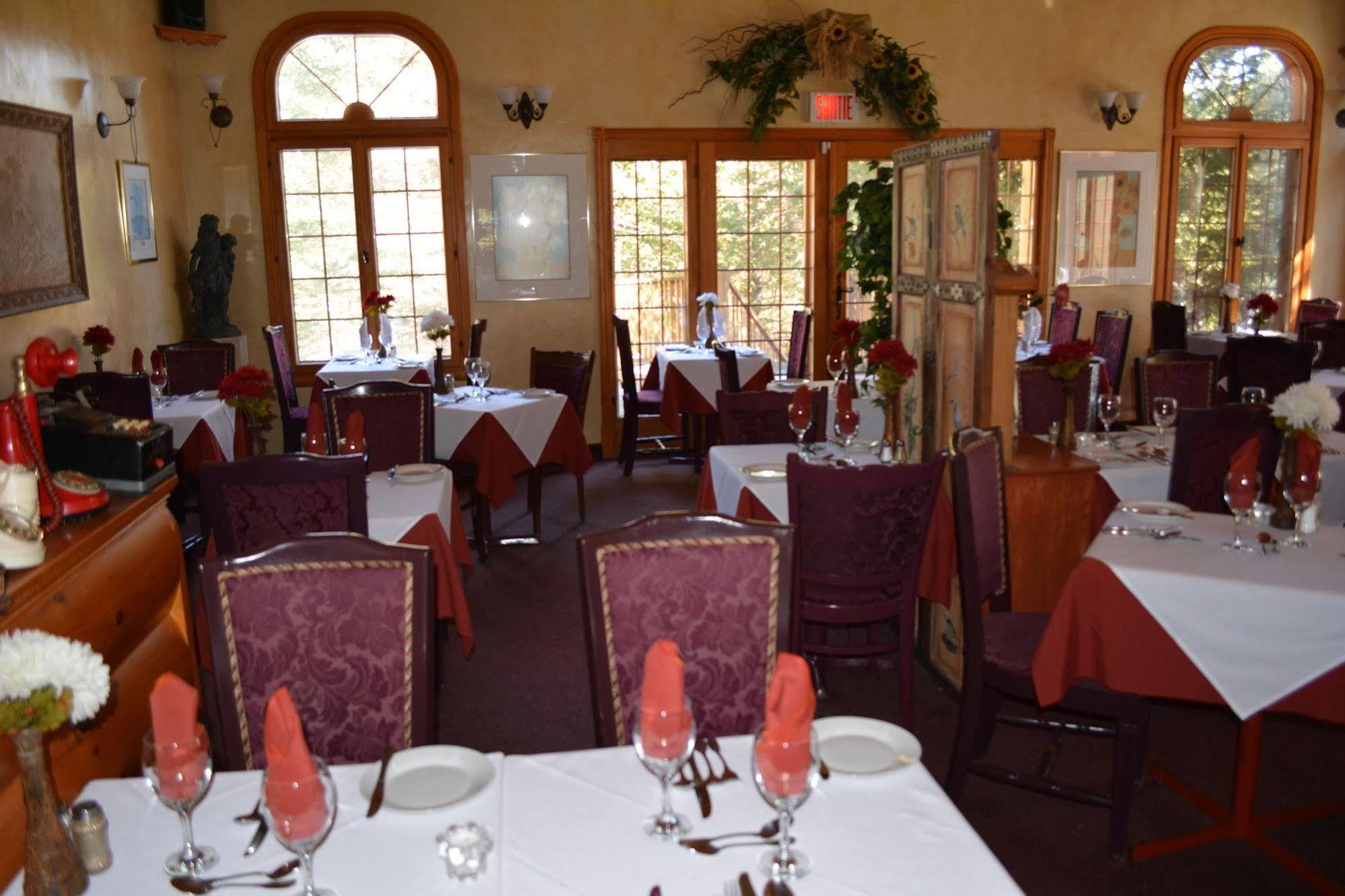 Auberge Alpine Inn Sainte-Adele Luaran gambar