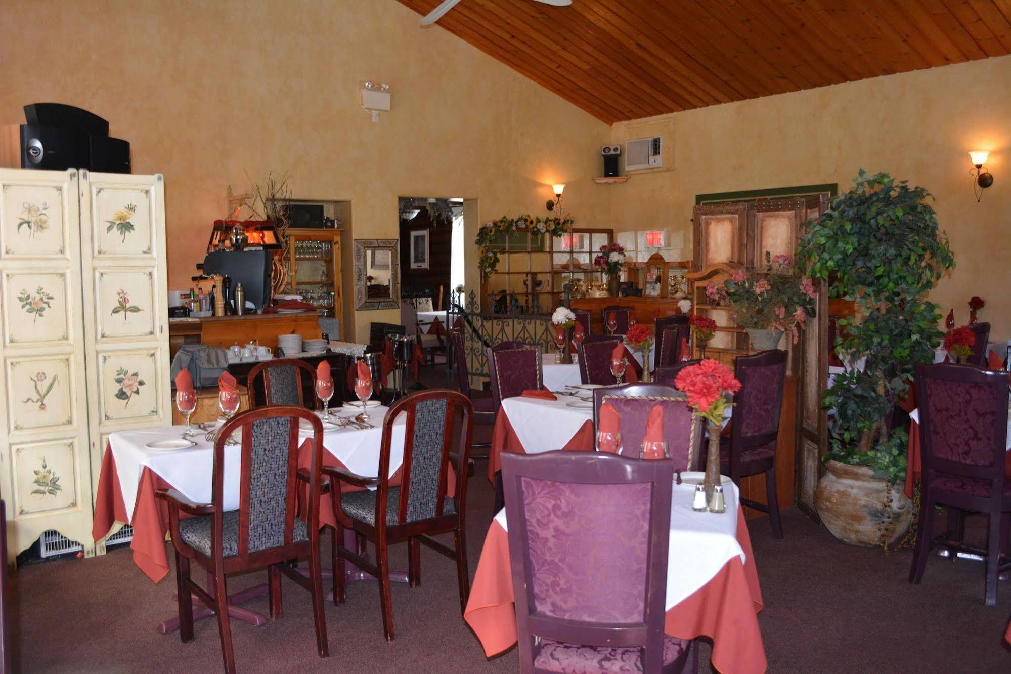 Auberge Alpine Inn Sainte-Adele Luaran gambar