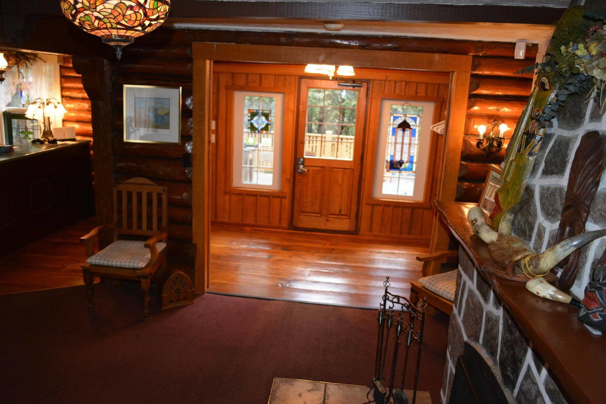 Auberge Alpine Inn Sainte-Adele Luaran gambar